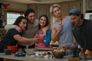 6 Series and Films Similar to 'Off Campus'