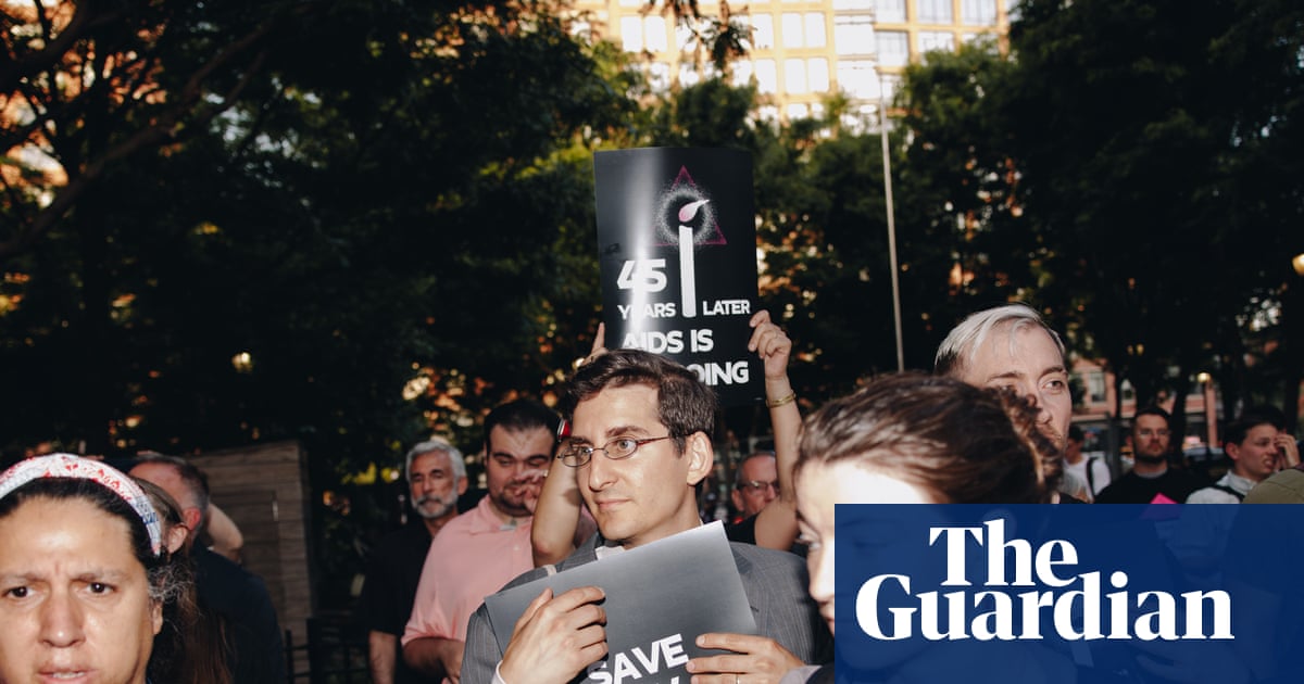An issue of survival: activists challenging Congress on cutting HIV funding