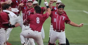Baseball tournament: Forecasts for the Super Regionals