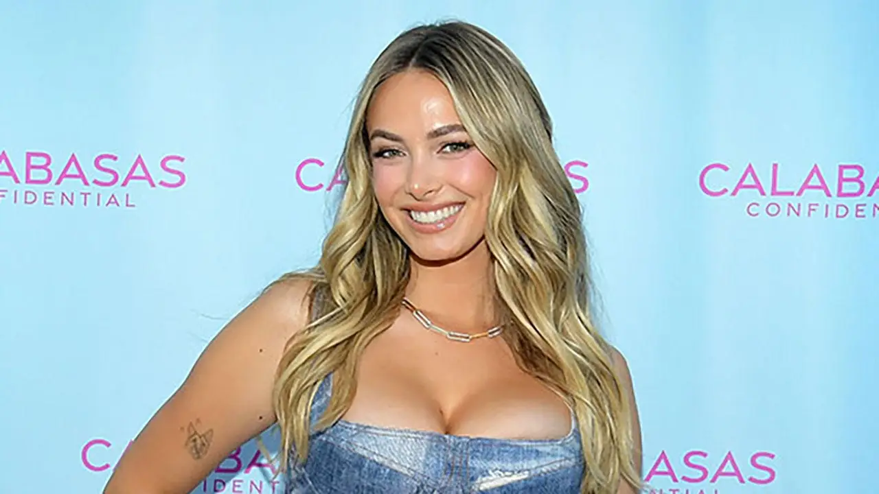 Bret Michaels backs daughter Raine’s smart choice to pursue her ambition of selling feet pictures.