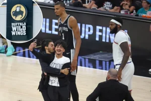 Buffalo Wild Wings criticized for proposal to fan who entered the court during Knicks-Spurs NBA Finals game