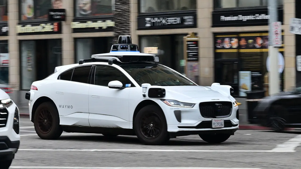 Burglar reportedly used Waymo robotaxi to escape in San Francisco
