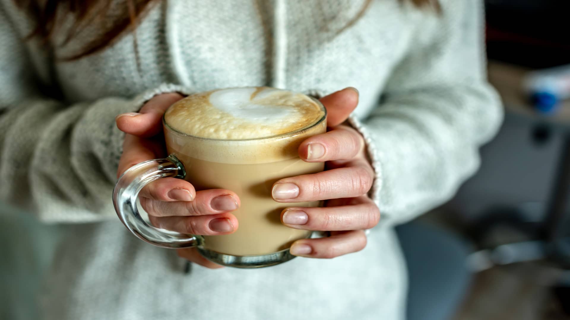 Cardiologist: 5 things I avoid before 9 a.m. after two decades of treating heart attacks