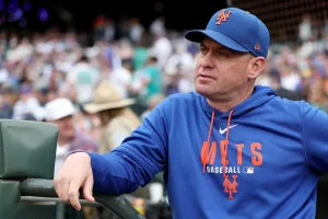 Carlos Mendoza's initial reaction after being let go by the Mets: 'I apologize'