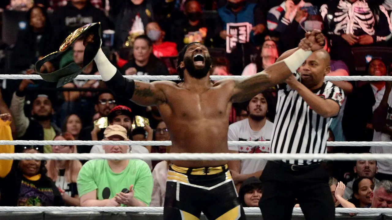 Cedric Alexander keeps his TNA X Division title in the Ultimate X match at Slammiversary