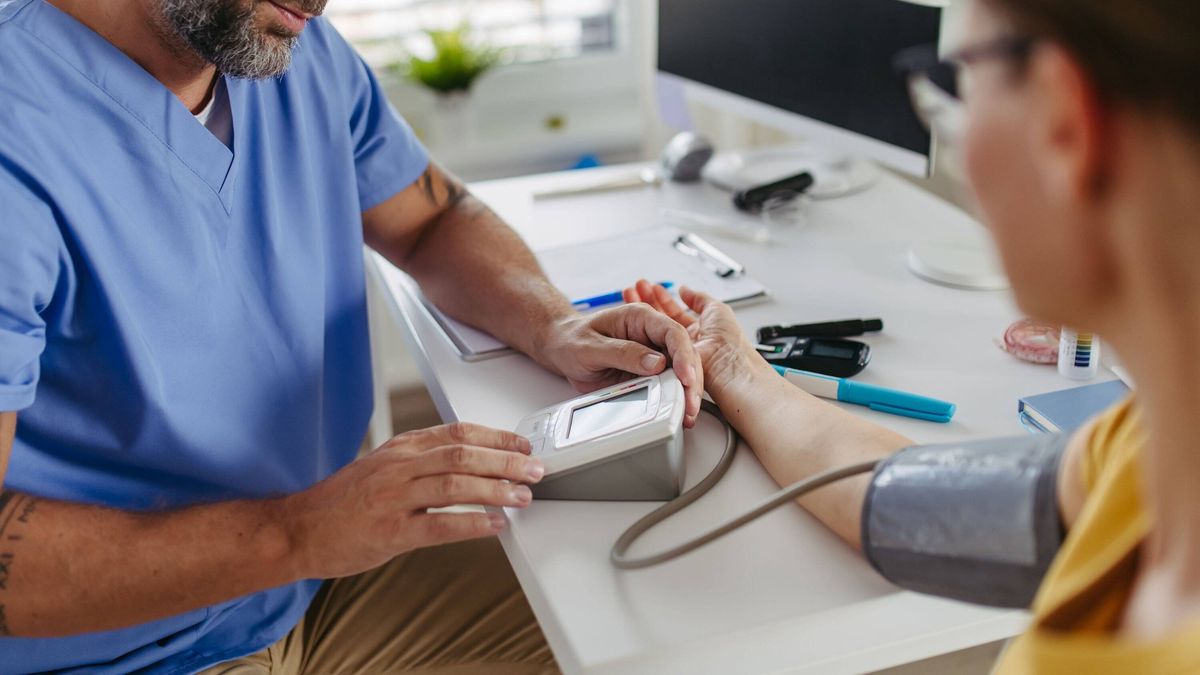 Cholesterol-rich superfood that clears arteries is said to be 'more effective than aspirin,' according to a doctor.