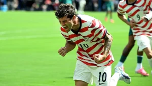 Christian Pulisic scores to break his long goal drought against Senegal.