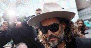 Christians in Affluent Florida Community Feel Uneasy About New Neighbor Russell Brand