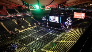 Concert attendee at Madison Square Garden dies after falling during Goose performance