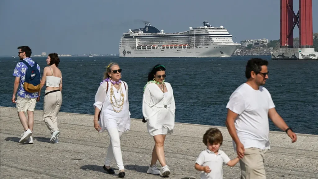 Cruise fare increases from Holland America and other companies upset travelers as businesses resist change.