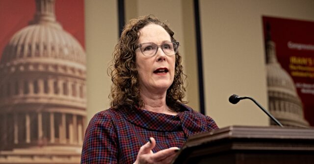 Democrat Rep. Val Hoyle Criticizes Suggested Oregon Hunting Ban as 'Crazy'