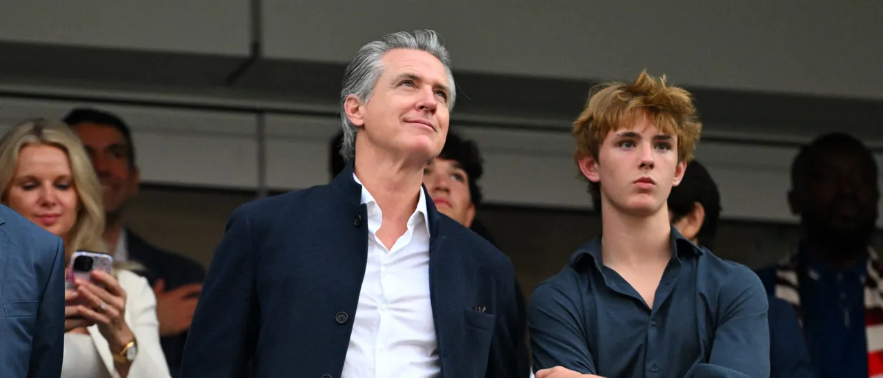 Democrats Affected by Trump-Opposing Supporters Struggle to Acknowledge World Cup Achievement