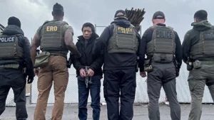 Democrats urge for the end of ICE as 146,000 missing migrant children are discovered