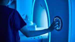 Diagnostic challenge: Brain scans after a man's hospital visit for leg weakness uncovered an unexpected result