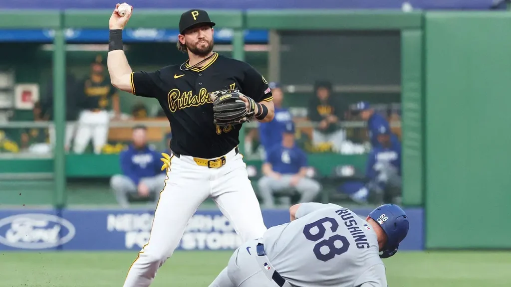 Dodgers catcher Dalton Rushing makes a slide so improper it would have impressed the 1980s