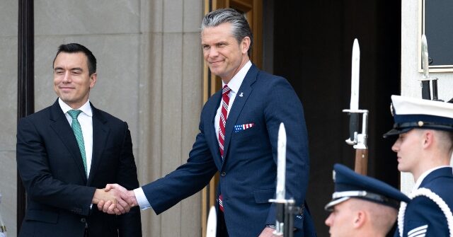 Ecuador's President Meets with Pentagon to Align Efforts Against Drug-Related Terrorism