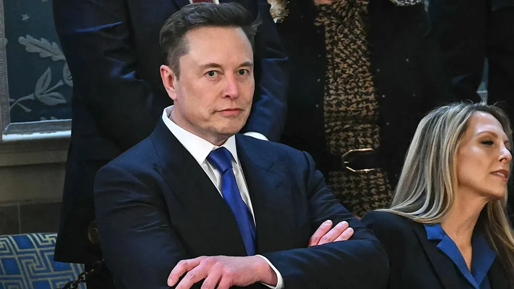 Elon Musk claims that politicians who overlooked grooming gangs in the UK should be imprisoned.