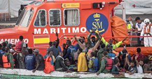 Experts Warn That Basic Services May Break Down Due to Migrant Mass Amnesty in Spain