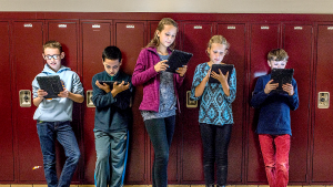 FCC Chairman Brendan Carr addresses school screen time in E-Rate evaluation