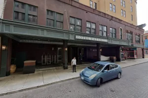 Father and son Knicks supporters attacked outside San Antonio hotel after New York won the championship