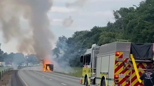 Fireworks trailer catches fire on Tennessee highway, no injuries reported