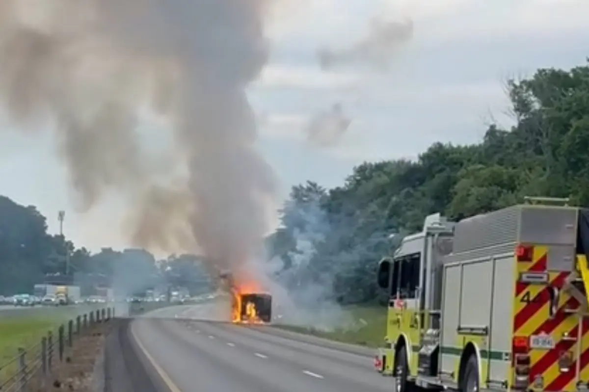 Fireworks truck catches fire and explodes on Tennessee highway: video