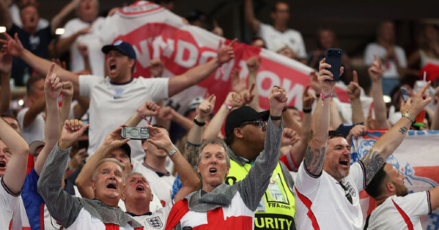 First-Time British Visitors to the U.S. for the World Cup Say Sorry to Americans: 'We Have a Big Apology to Make'