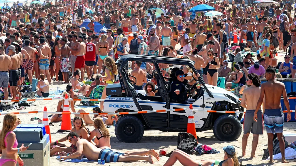 Florida police prevent a teenage takeover at St. Augustine Beach.