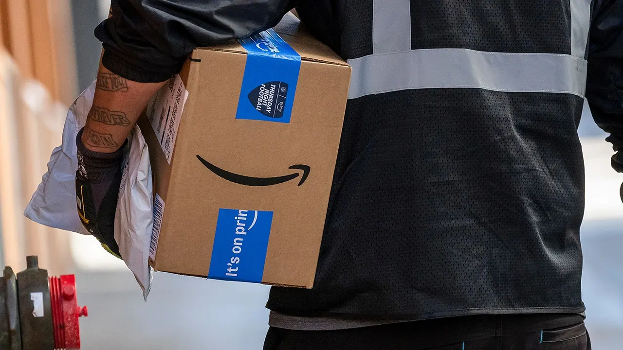 Fraudulent Amazon email scheme exploits account recovery to obtain information.