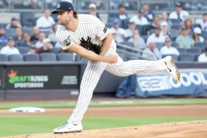 Gerrit Cole toughs it out for a strong performance in Yankees' big victory