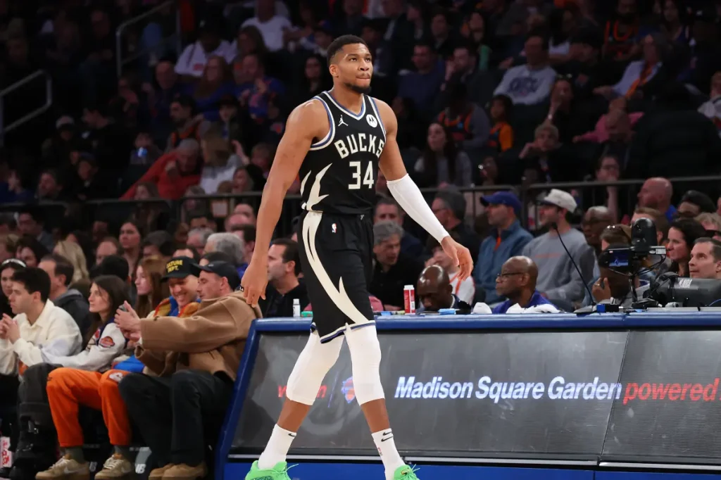 Giannis Antetokounmpo moved to the Heat in major trade