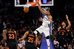 Giannis Antetokounmpo shares a mysterious post on social media during trade rumors