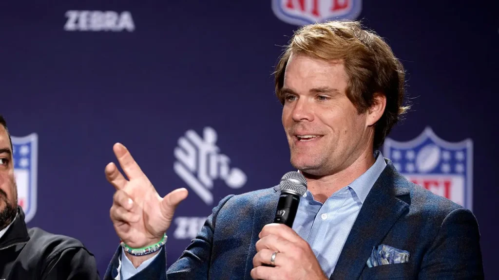 Greg Olsen shares his thoughts on the NFL streaming issue and turf discussion.