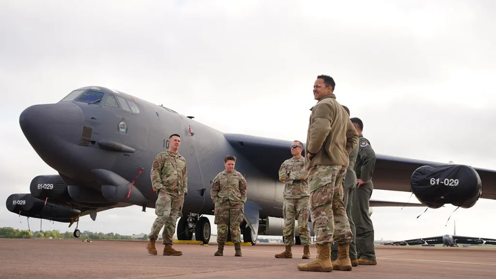 Investigation into B-52 crash at Edwards Air Force Base will concentrate on takeoff.