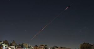 Iran Launches Missile Attack on Israel for First Time Since Ceasefire — Trump Calls for Calm: ‘Very Near an Agreement’