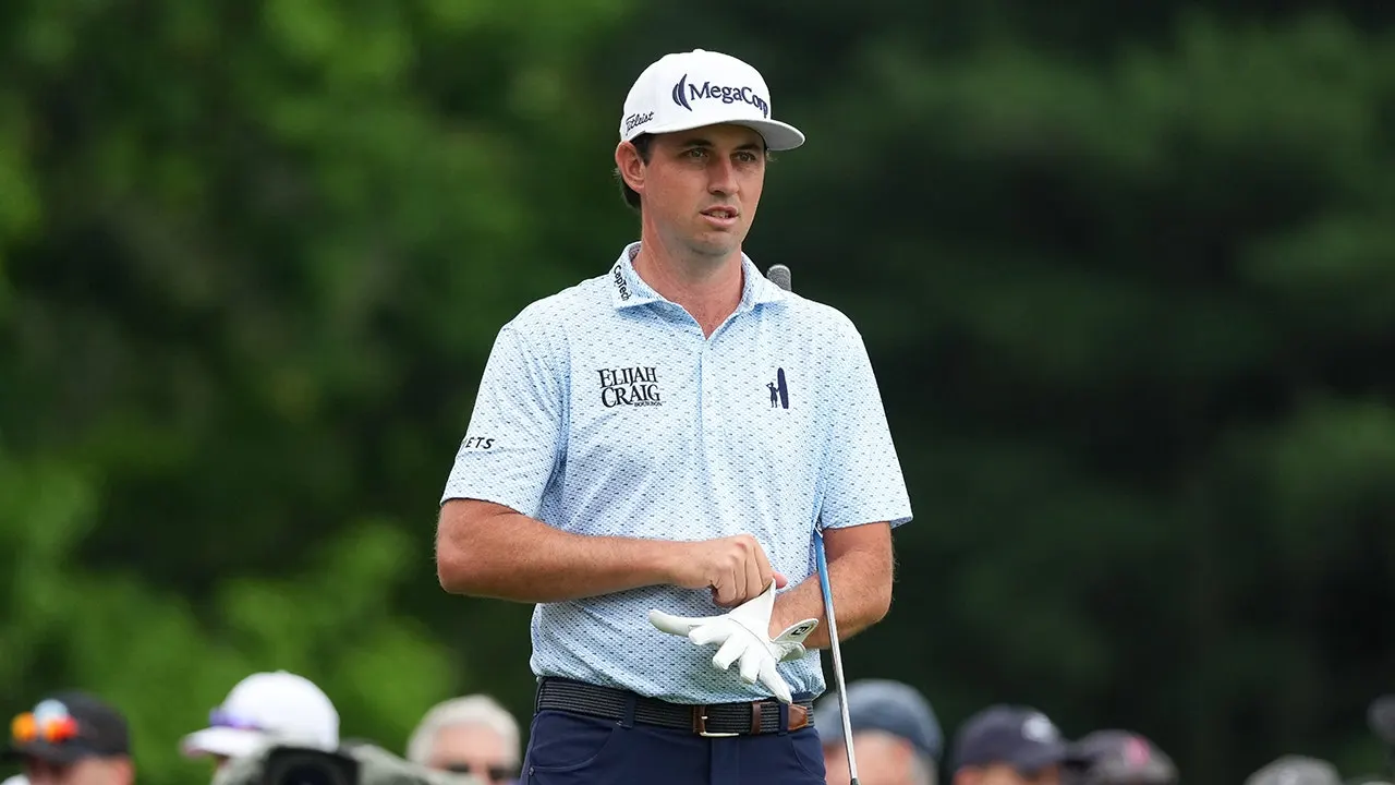 J.T. Poston scores a 12 on one hole at the Travelers Championship during a breakdown