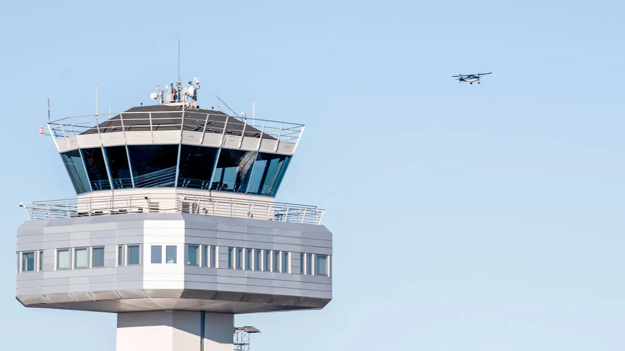 JetBlue pilot shares audio of drone crash during approach to JFK
