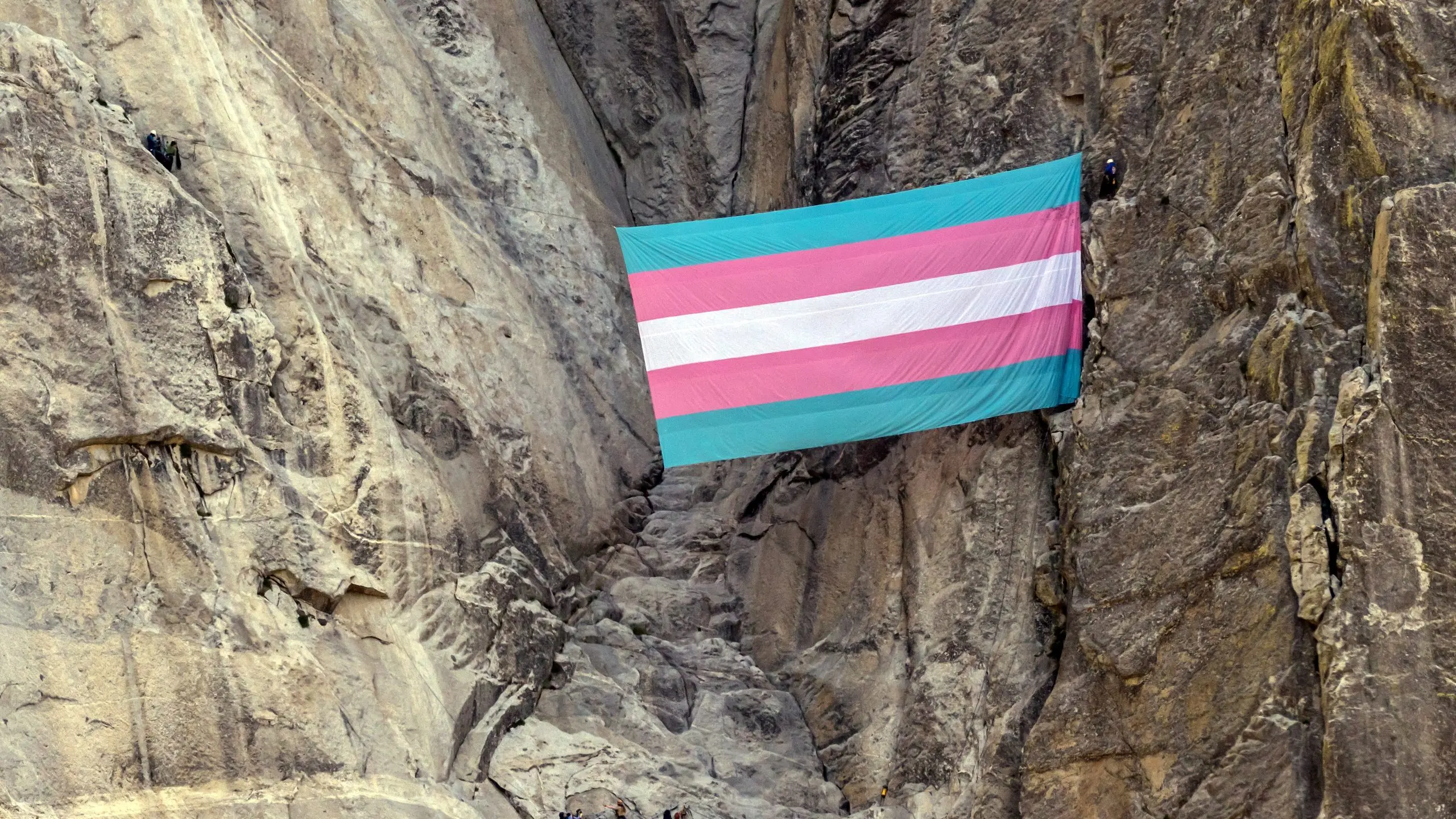 Judge determines she does not have the power to bring back dismissed Yosemite ranger.
