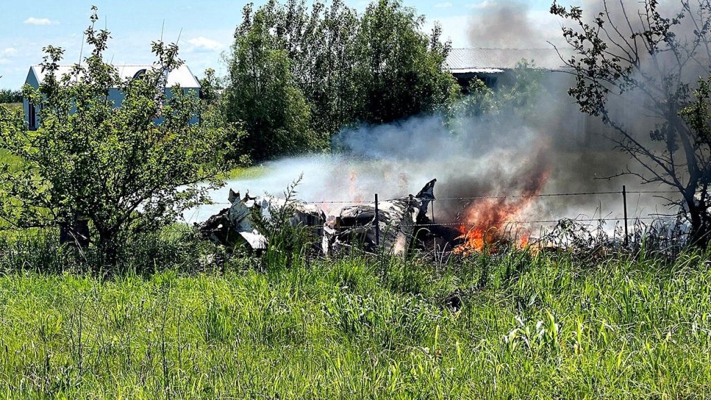 Kansas City skydiving team stunned after plane accident takes the lives of all 12 people.