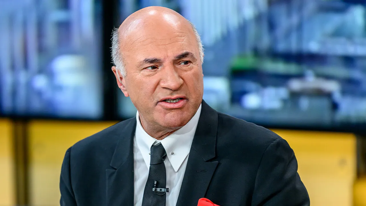 Kevin O'Leary states that US data centers are essential for winning the AI competition against China