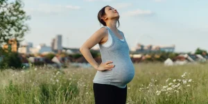 "Lightning Crotch" Is A Pregnancy Sign That Many Overlook