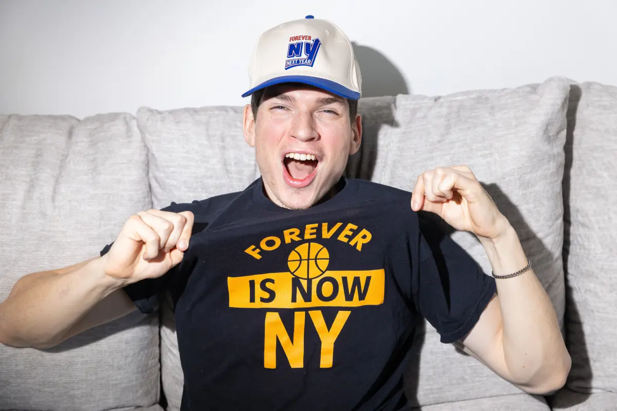 Loyal NYC supporter created a brand from local teams' struggles -- but the Knicks are helping him find hope.
