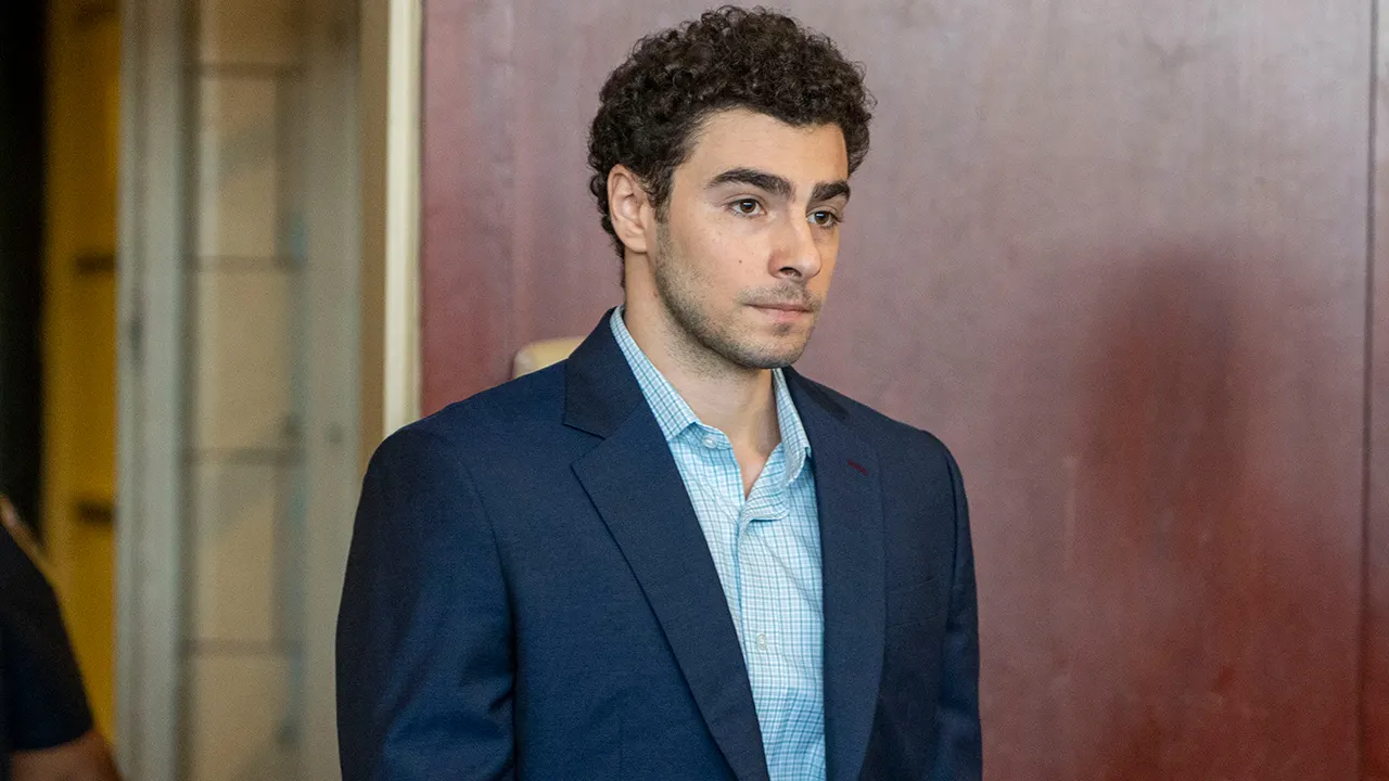 Luigi Mangione plans to use a mental health defense in the UnitedHealthcare murder case