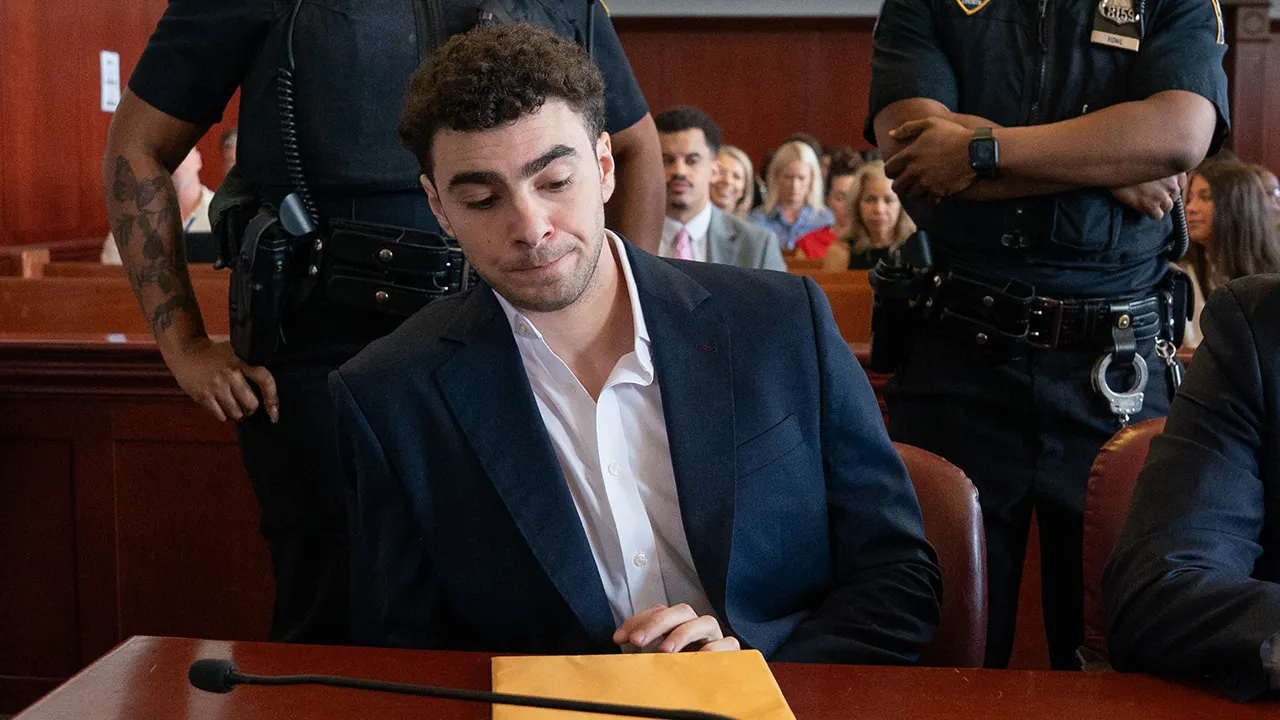 Luigi Mangione's attorneys respond to claims about discussions for a federal plea agreement.