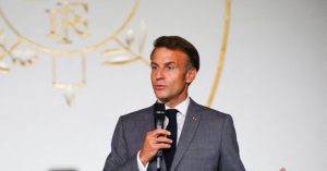 Macron Opposes Migrant Return Centers, Argues They Contradict EU Principles