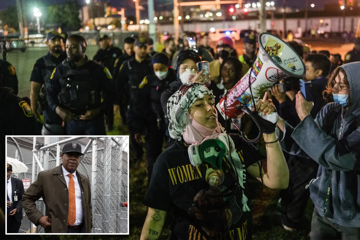 Mayor Ras Baraka of Newark plans to sue for the closure of Delaney Hall immigration center following ten days of conflicts.
