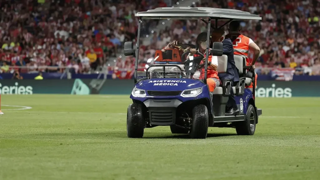 Medical cart transporting injured soccer player collides with teammate in shocking incident in Ecuadorian league