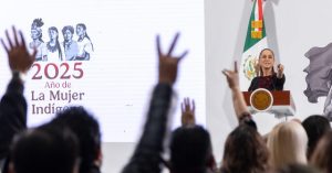 Mexican President supports two new governors accused of connections to cartels.
