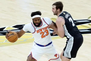 Mitchell Robinson performs well coming off the bench in Knicks' Game 1 victory