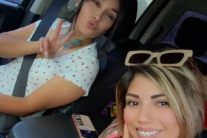 Mother attempted to contact close friend moments before being killed, reportedly by Texas sisters Kitty and Cookie.
